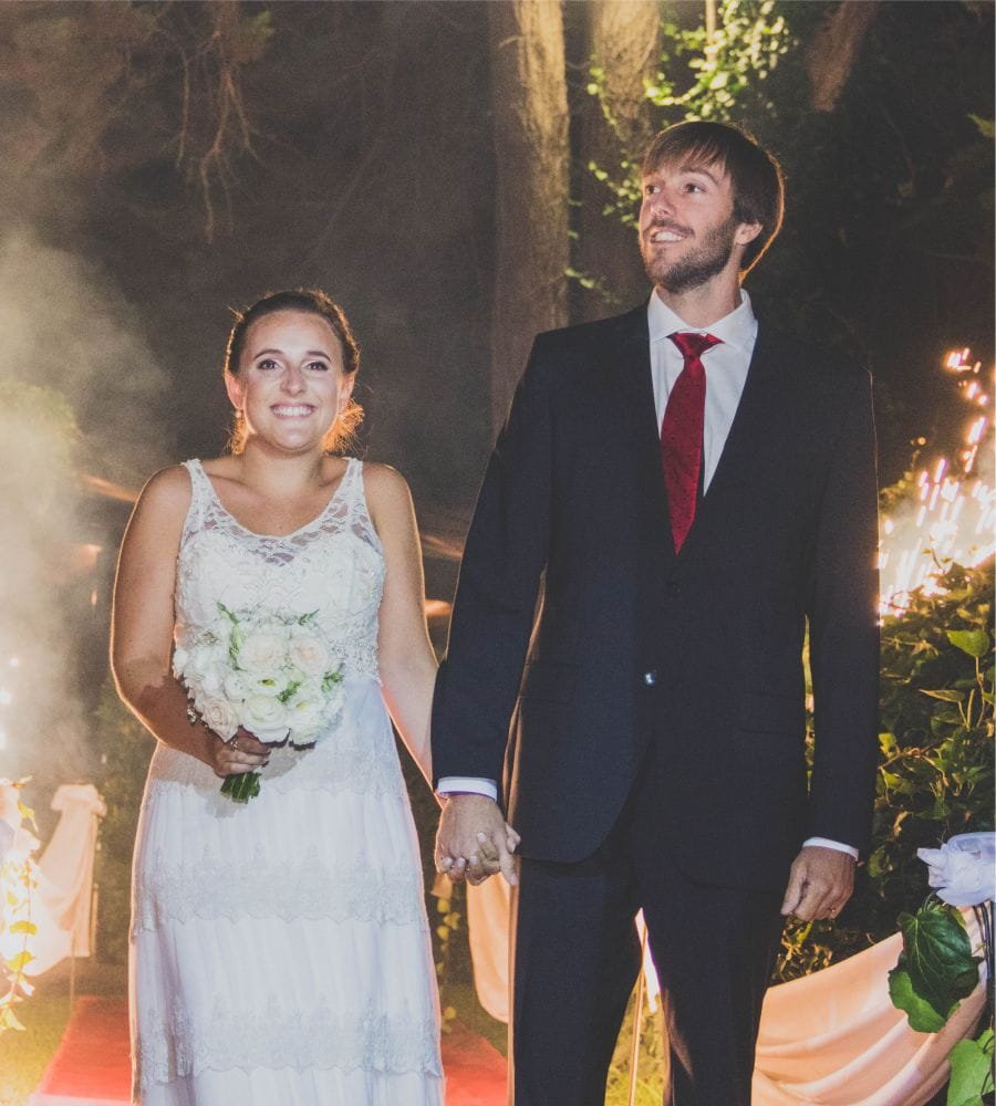Andy y Nan el día de su boda